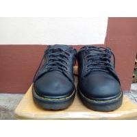 ราคา Dr.Martens Bold มือสองสภาพดี ไซส์ US9 UK8 เทียบไซส์ตามตาราง (18630621310)