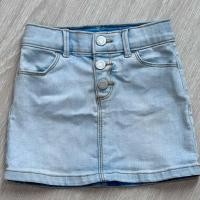 ราคา ส่งต่อ Old navy กระโปรงยีนส์ Size 3T กระดุมแปะ *มือ2 สภาพดี (49856278906)