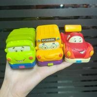 ราคา B.Toys Pull-Back Car รถของเล่น รถยาง ดึงถอยหลังวิ่ง **มือสอง** (28109377151)
