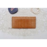 ราคา กระเป๋าสตางค์วินเทจ ใบยาว 2 พับ SANTA BARBARA POLO & RACQUET CLUB หนังปั๊มลายจระเข้ สีน้ำตาล มือสองจากตู้ญี่ปุ่น (20023249685)