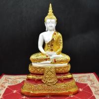 ราคา พระพุทธรูป ปางสมาธิ สีขาวปิดทองสวยงามประดับเพชร หน้าตัก 5 นิ้ว สูง 25 ซม ผ่านพิธีพุทธาภิเษกแล้ว (50502771644)