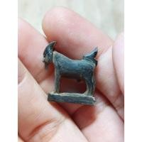 ราคา เครื่องรางแพะหลวงพ่ออ่ำวัดหนองกระบอกเนื้อเขา ค ว า ย เก่าๆๆๆ (25972916588)