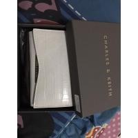ราคา กระเป๋าสตางค์ charles & keith (9235676719)