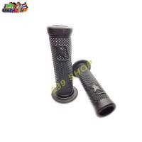 ราคา ปลอกมือแต่ง ปลอกมือเร่ง ปลอกแฮนด์ ARIETE ใส่ M-SLAZ MSX SUPER-CUP PCX และทั่วไป ปอกมือ ปลอกแฮนด์ 239 SHOP2 (16944635171)