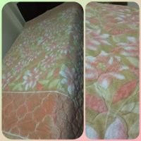 ราคา ผ้าห่ม ปูรองนอนได้ คลุมเตียงได้ค่ะ 5.5 ฟุต มือสอง (ทำความสะอาดแล้วค่ะ) (11736165679)