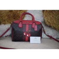 ราคา coach bag limited cherry สภาพ99% มุมไม่มีถลอก ลายชัด อะไหล่เงา แคร์การ์ดหายค่ะ แท้10000% (94540213)