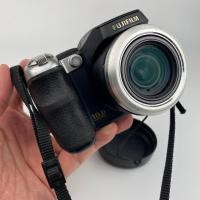 ราคา กล้องฟิล์มคอมแพค FUJIFILM FINEPIX S8100 fd (56105888793)