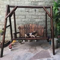 ราคา เก้าอี้โยกไม้เนื้อแข็งคาร์บอนไนซ์สำหรับกลางแจ้ง ระเบียง ลานบ้าน สวน เก้าอี้แขวนคู่สำหรับผู้ใหญ่ เก้าอี้โยกไม้ซุง (40665266314)