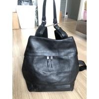ราคา กระเป๋าเป้ Mandarina Duck มือสอง ของแท้% หนังแท้ สภาพสวย (21646685561)