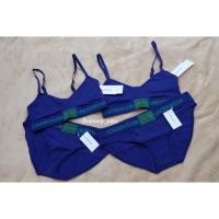 ราคา “Calvin Klein Monogram Logo Set” (2311583994)