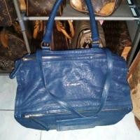 ราคา กระเป๋าหนังแท้ GIVENCHY 16"มีถุงผ้า มือสอง (4316783061)