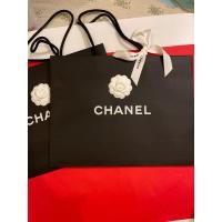 ราคา ถุงกระดาษ chanelแท้100%พร้อมริบบิ้นขนาด 13x17”นิ้ว (25706788538)
