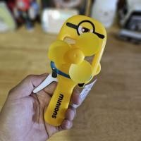 ราคา พัดลมมินเนียน​ minions fan ของแท้จาก​ญี่ปุ่น​ (44022935675)