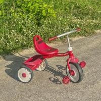 ราคา [พร้อมส่ง] จักรยานสีแดง Radio Flyer Red Rider Trike. (26359008556)