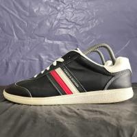 ราคา รองเท้า Tommy Hilfiger มือสองของแท้ Size 41/26 cm. (27530666121)