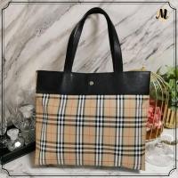 ราคา กระเป๋า Burberry มือสอง (17720622024)