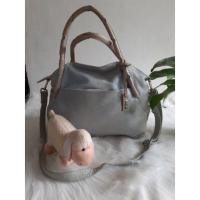 ราคา Ginza Kanematsu กระเป๋าสะพายหนังแท้แบรนด์ / กระเป๋าสะพายข้าง made in Italy preloved (18913502908)