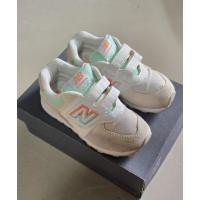 ราคา รองเท้ามือสองรองเท้าผ้าใบเด็กNewBalanceเบอร์ของแท้มีกล่อง8US/7.5UK (28037529411)