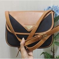 ราคา YSL ครอสบอดี้ วินเทจ มือสอง ของแท้ (6872518827)
