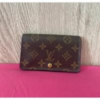 ราคา LVกระเป๋าตังใบกลาง มือ2ของแท้ (21312647776)