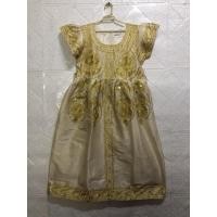 ราคา ชุดอินเดียผ้าไหมสีครีมทอง (23401773509)