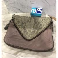 ราคา Sale!! Used Boyy slash medium (1956974451)