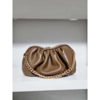 ราคา กระเป๋าหนังแท้(ชามัวร์)รุ่น femi ใบใหญ่​สายโซ่สั้น (24415506437)