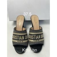 ราคา Used : Dior dway heeled slide พร้อมส่งมือ2 (3888420199)