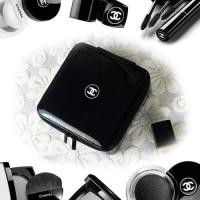ราคา Chanel hard case makeup (110168710)