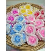 ราคา เหรียญโปรยทานกุหลาบจิ๋วบานคละสี แพ็คละ 50 ชิ้น (พร้อมใช้งาน) (43268604786)