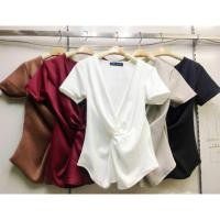 ราคา Zara basic v shirts เสื้อทรงสวยคอวี ีแพทเทรินบิดไขว้หน้าช่วงเอว ทรงนี้แนะนำเลยค่ะสวยสุดๆ (752558267)