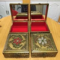 ราคา กล่องเครื่องประดับ สี่เหลี่ยมจัตุรัส 18 X18X ส 8 ½ cm หีบไม้ วินเทจ กล่องไม้ หีบโบราณ กล่องใส่ทอง หีบใส่เงิน ใส่ของ (10545440226)