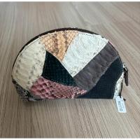 ราคา กระเป๋าใส่เครื่องสำอางหนังงูแท้% แบรนด์ Wel exotix สภาพสวย ไม่มีตำหนิ (24777635903)