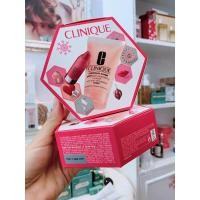 ราคา CLINIQUE Merry Moisture Set ลิป บำรุงริมฝีปาก (22731684807)