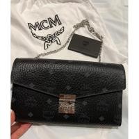ราคา ส่งต่อกระเป๋า MCM สีดำของแท้100% สะพายข้างหรือขึ้นไหล่ได้องค์ประกอบครบ (18173435090)