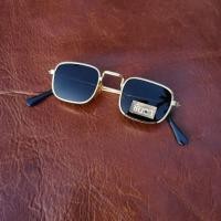 ราคา แว่นกันแดด​ แว่นตาวินเทจกันแดด เก่าเก็บยุค 90's กรอบทรงเหลี่ยมมนเล็กจิ๋ว​ สีทอง เลนส์สีดำ วินเทจแท้​ โดยชินตา (22907656643)