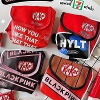 ราคา ❤ พร้อมส่ง กระเป๋าคิทแคท BLACKPINK Kitkat กระเป๋า สะพาย คาดอ (28252462277)