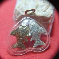 ราคา เครื่องรางปลาตะเพียนเงินตะเพียนทองเสริมเมตาโชคลาภ (52203789151)