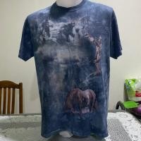 ราคา เสื้อเม้าเทน The mountain ป้ายหนัง Size L 21.5x27.5 ตะเข็บคู่ ไม่มีข้าง ตำหนิ สองรูมด Price 230 baht สภาพ 8/10 (4536606038)