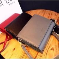 ราคา กระเป๋าสะพายCharles & Keith (679348876)