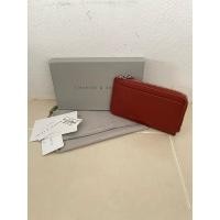 ราคา กระเป๋าสตางค์ charles&keith แท้มือสอง (ขายตามสภาพคะ) (23459344076)