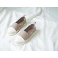 ราคา รองเท้า gordinary slip มือ2 ใส่ครั้งเดียว (4185213458)