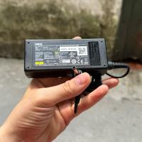 ราคา สายไฟมอนิเตอร์สําหรับเล่นเกม Gigabyte M27Q 19V -3.42A ดั้งเดิม (41379034619)