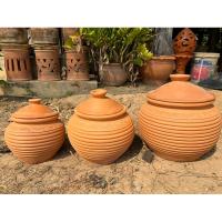 ราคา โอ่งน้ำดินเผาทรงโบราณลายเกรียว❌รบกวนสั่งไม่เกิน2ชุดต่อครั่ง❌ 7-10นิ้วโอ่งน้ำฮวงจุ้ย ใส่น้ำได้เยอะ พร้อมฝาปิด (23827301652)
