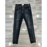 ราคา ส่งต่อกางเกงยีนส์ขายาว ทรงกระบอกเล็ก แต่งขาด ผ้ายืดนิด ไซส์L งานป้าย wow ผ้าดี ทรง สี ตามภาพ (29629602584)