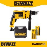 ราคา DEWALT สว่านเจาะกระแทก 13 mm. 650W DWD024K (25725600145)