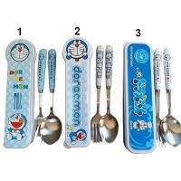ราคา flatware ชุด เซ็ต ช้อน ส้อม สแตนเลส 304 พร้อมกล่องพกพา ขนาดเด็กโต ผู้ใหญ่ ลาย doraemon โดเรม่อน โดราเอม่อน (22547184792)