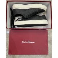 ราคา Like New :: Salvatore Ferragamo แค่ลองใส่ในบ้านเอง ใหม่มากกก เป็นหนังนะคะคู่นี้ เบอร์ 8 (19813360480)