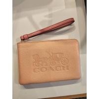 ราคา พร้อมส่ง แท้ % New Coach คล้องมือ 1 zip S รุ่น CORNER ZIP WRISTLET IN COLORBLOCK WITH HORSE AND CARRIAGE COACH C8717 (16569841916)