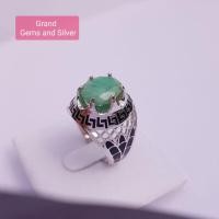 ราคา แหวนพลอยแท้ แหวนมรกตแท้ แหวนเงินแท้ 92.5% ก้านลายลงยาสีดำ พลอยสีเขียว 1.2x1.0 เซ็นต์ (22609186121)